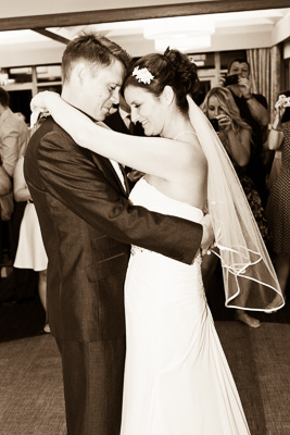 first-dance-wedding-photography.jpg